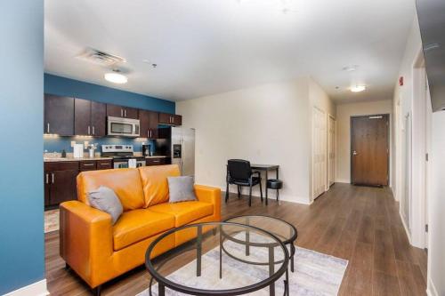 1B1B Cozy Chic in DT Pittsburgh 24-7 Valet Gym Lounge Roku in Pittsburgh, USA