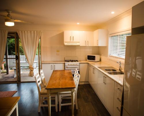 virtuve, Forgotten Valley Guesthouse in Singletons Mill
