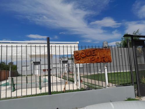 . Complejo EQUE PORA