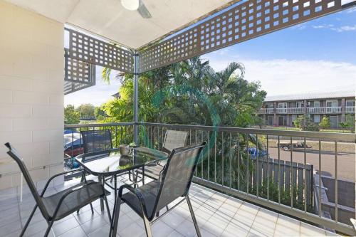 ZEN Westralia: 2-BR Cozy Inner-City Apt Near Shops