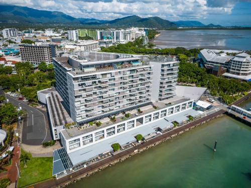 Harbour Lights Cairns Apartment 703 with Waterviews