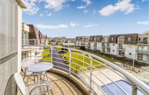 Nice Apartment In Bredene With Kitchen