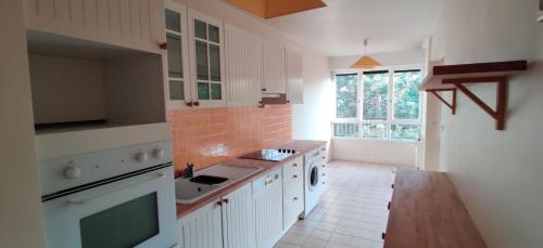 ห้องครัว, Residence Pays d'Auge in เล มูโร