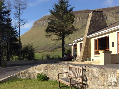 Ieeja, Benbulben Farmhouse B&B in Drumcliff