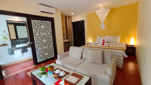 Superior River View Double Room