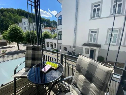 Villa Lena - Whg 03 mit Balkon in Ostseebad Sellin, Deutschland