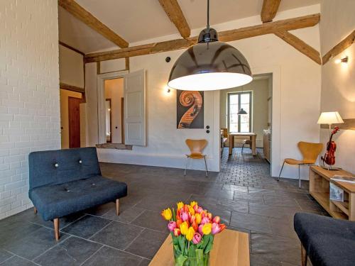2 bedrooms, 4 beds