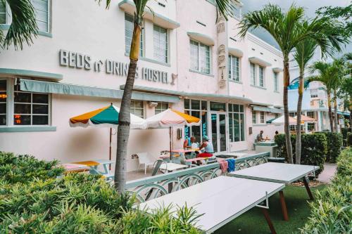 Beds n' Drinks in Miami Beach, Vereinigte Staaten von Amerika