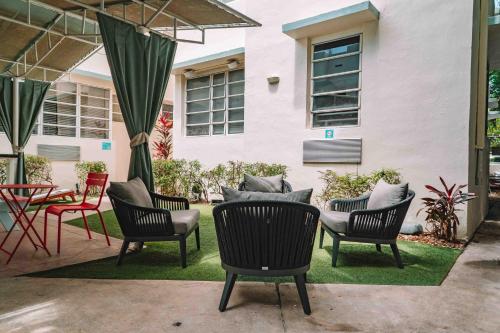 Facilities, Beds n' Drinks in Miami Beach (FL)