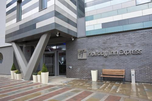 홀리데이 인 익스프레스 맨체스터 시티 센터 아레나 바이 IHG - 숙소 외관