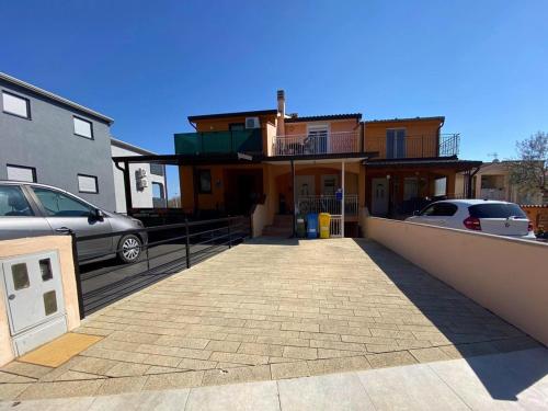  Apartment Hana, Unterkunft in Bonaci