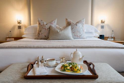 Ashdown Park Hotel - image 12