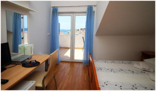 Guest House Lav - image 8