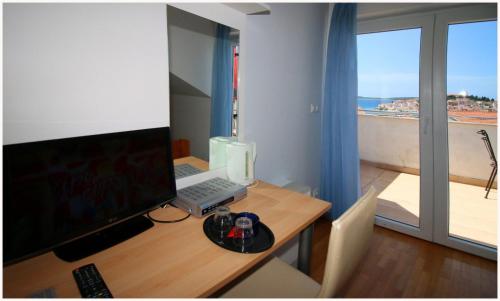 Guest House Lav - image 3