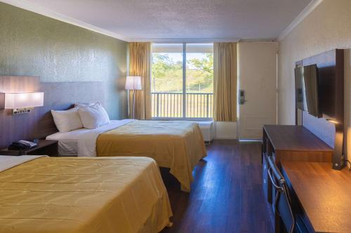 Quality Inn Richmond Hill - Savannah I-95 - image 13