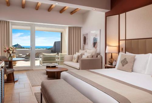 Grand Deluxe King Room with Sea View