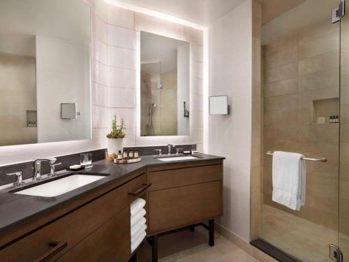 Fairmont Queen Room with Two Queen Beds and Balcony - Golf and Pool View