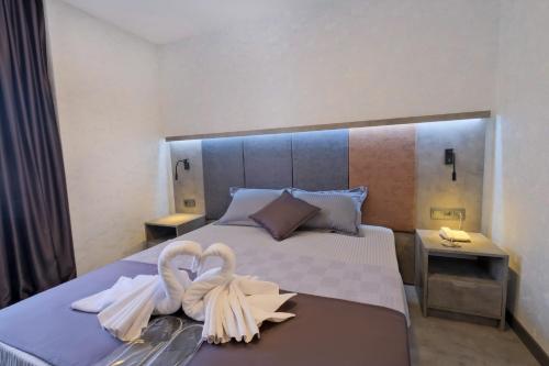The Queen Hotel, Istanbul