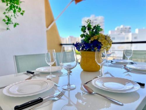 GATU PREMIUM Villa Poniente, junto la playa de Valdelagrana " Preferente mayores de 21 años y familias "