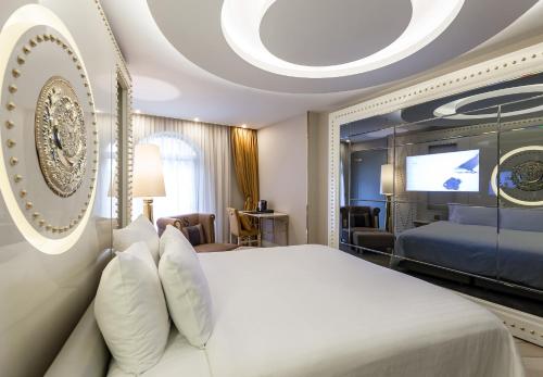 Sura Design Hotel & Suites