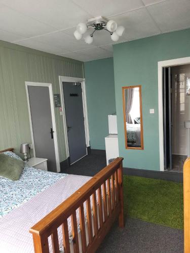 Maydene Hotel Room Type - Family Room