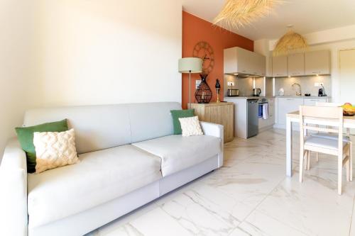 SELECT SO HOME - Magnifique appartement dans une résidence avec piscine et à proximité des plages - POS35