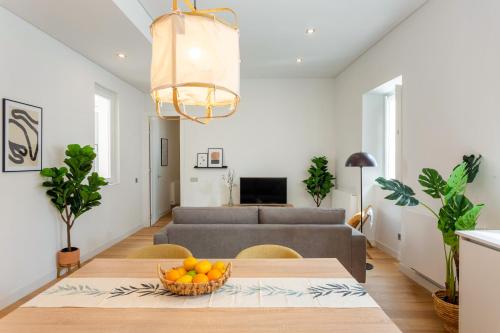 Two-Bedroom Apartment with View image 8