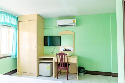 room detail thumbnail 0