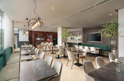 Golden Tulip Victoria Bucharest - main image