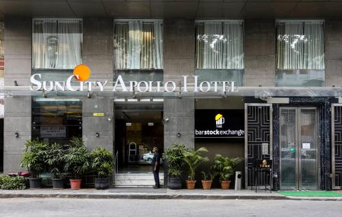 Hotel Suncity Apollo near Colaba Causeway
