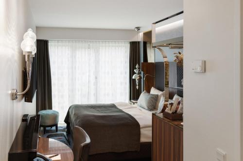 449969439 Tivoli Hotel