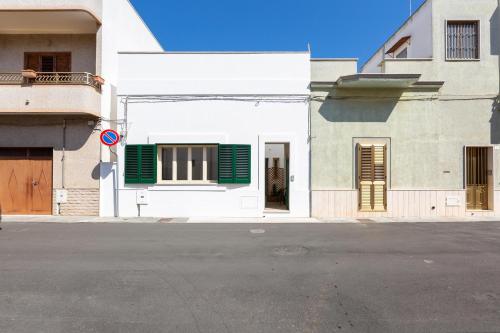 House Zia Fiume by BarbarHouse in Tuglie