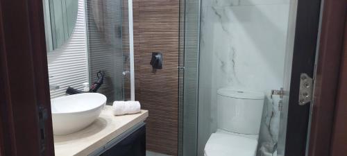 Brickell - APARMENT 3G amplio y elegante, Санта-Крус-де-ла-Сьерра (фото 9)