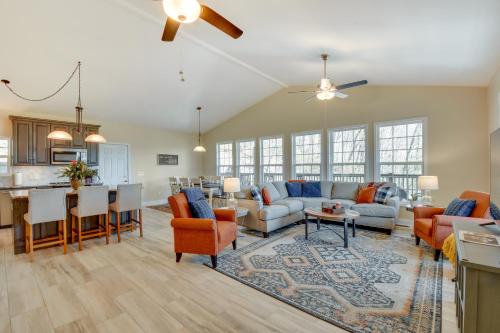 Stunning Rabun Gap Home with Deck and Mountain Views! in Rabun Gap, USA