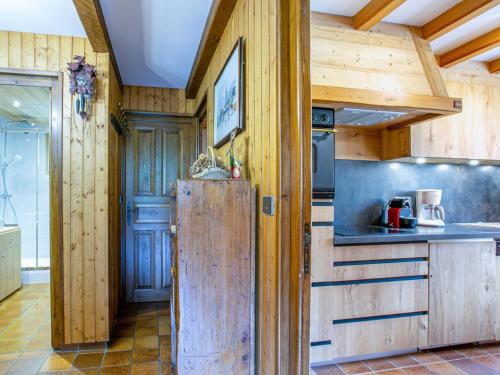 Appartement La Clusaz, 4 pièces, 8 personnes - FR-1-437-18