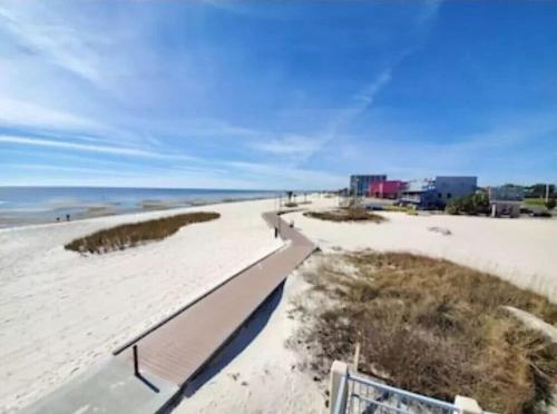 Biloxi Beach Condo-B