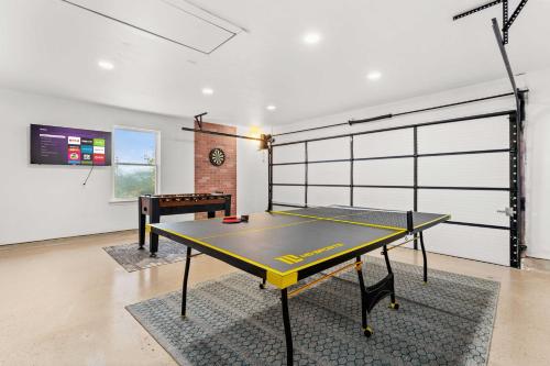 La Paloma Home with Game Room about 3 Mi to Lake - image 2