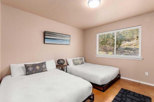 La Paloma Home with Game Room about 3 Mi to Lake - image 14