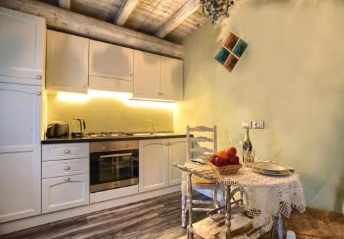  Casa Sale con AC e wifi in borgo ligure in Borgomaro