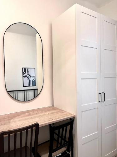 Quiet apartment close to center, Praga