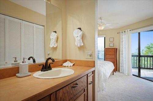 Kona Westwind 6 Incredible Ocean Views Corner Unit - image 3