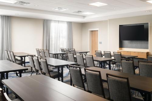 Fairfield by Marriott Inn & Suites Knoxville Northwest - image 3