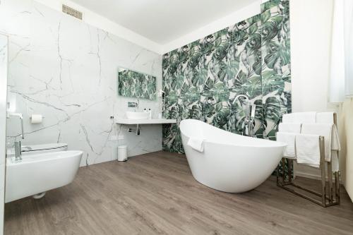 Torbole Hotel