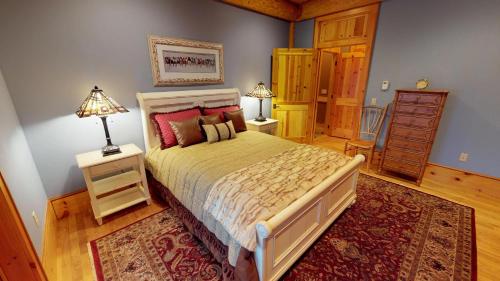 Seneca Lodge - image 2