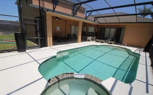 #440-Large 5 bed pool home with excellent privacy, Davenport