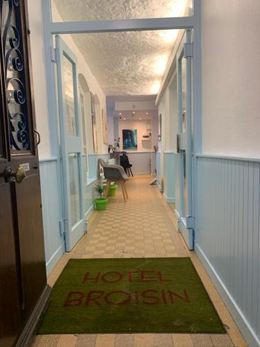 Vista exterior, Initial by balladins, Hôtel Restaurant Broisin (Initial by balladins, Hotel Restaurant Broisin) in Aix-les-Bains-Gresy