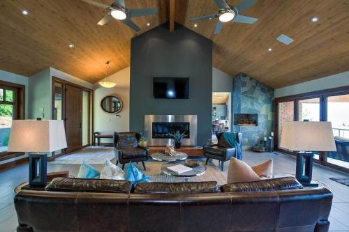 Lake House at Quails' Gate Winery