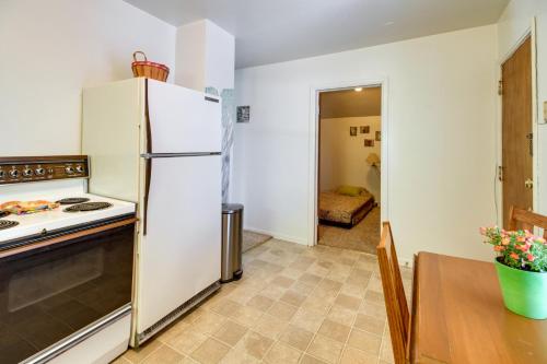 Rural Minnesota Apartment with Fire Pit in Hibbing (MN)