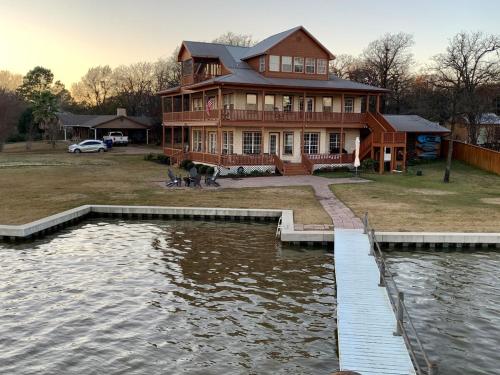 Fortner Pointe At Cedar Creek in Gun Barrel City, USA
