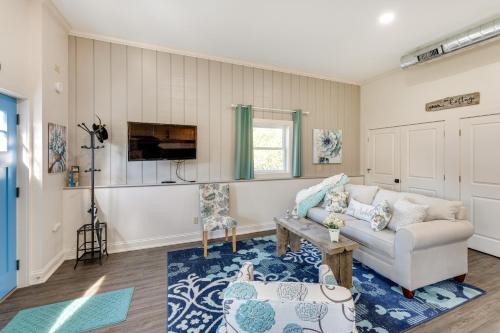 Peaceful Harvard Vacation Rental 3 Mi to Town! in Harvard, USA
